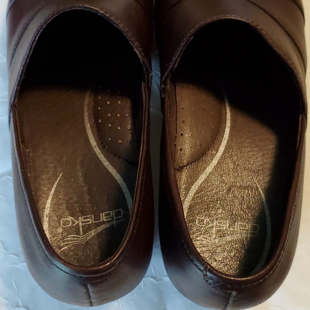 Clogs - Picture 4 of 6